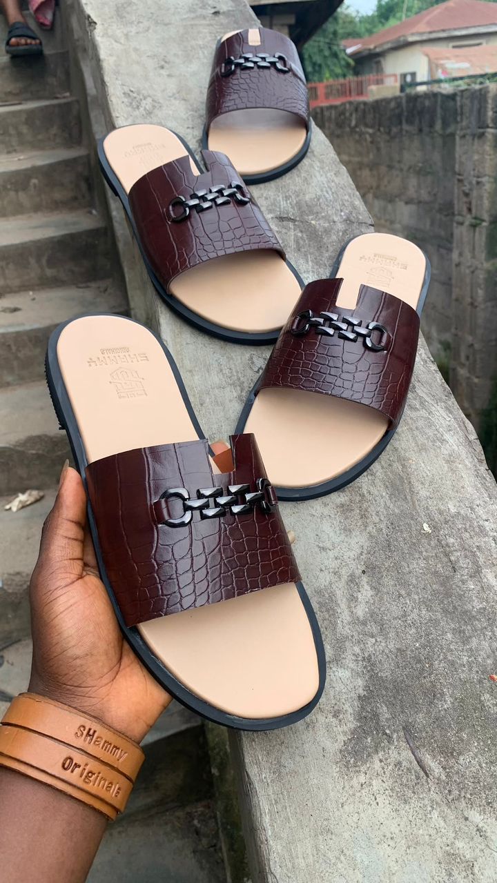 Sandale Fatou — sandale en cuir véritable Femme